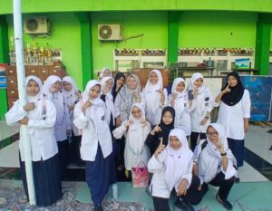 Ekskul Tari MTsN 1 Kota Surabaya Hidupkan Kreativitas dan Budaya Nusantara